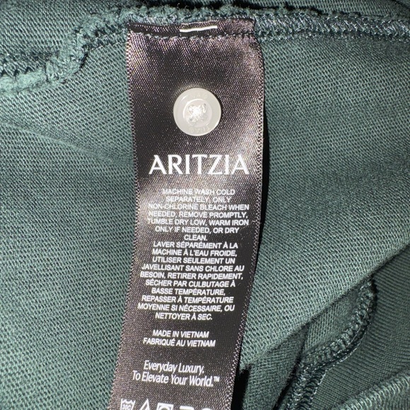 Aritzia Dark Green Rugby Shirt with White Collar - Unisex - Picture 3 of 6